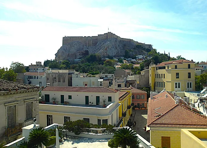 Spacious Apartment With Terrace Under Acropolis
